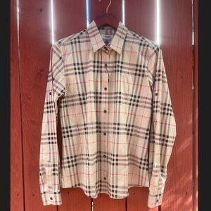 NWT Beautiful Nova Check Stretchy Cotton Button Down shirt